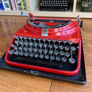 1947 Red Olivetti ICO MP1 Typewriter: Serviced with New Platen & Case
