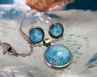 Set pendant and earrings glass cabochon.  Hypoallergenic.