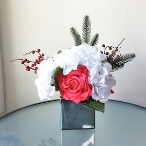 Rose Flower Arrangement, Holiday Floral Bouquet, Winter Flower Centerpiece, Christmas Decoration, Table Centerpiece, Hydrangea Floral, Gift