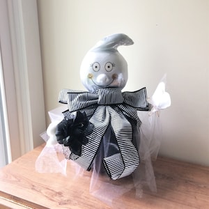 Ghost Centerpiece, Fall Flower Arrangement, Halloween Centerpiece, Table Centerpiece, Fall Centerpiece, Halloween Decor, Fall Table Decor