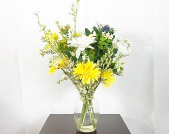 Yellow Daisy Flower Arrangement, Artificial Centerpiece, Silk Flower Arrangement, Silk Flower Centerpiece, Faux Flowers, Yellow Daisy Floral