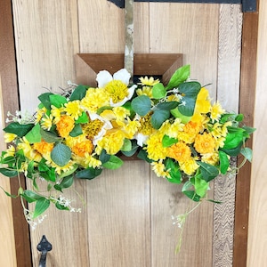 Guirnalda de crisantemo naranja, guirnalda de puerta de verano, guirnalda para puerta principal, guirnalda de verano naranja, guirnalda para puerta, guirnalda de primavera amarilla, guirnalda blanca, guirnalda para puerta