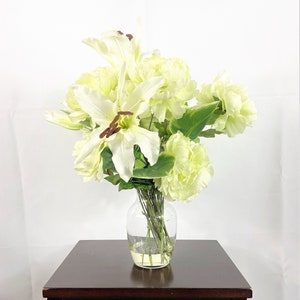 White Peony Flower Arrangement, Artificial Centerpiece, Silk Flower Arrangement, Silk Flower Centerpiece, Faux Flowers, White Lily Floral