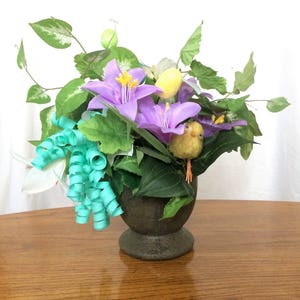Purple Lily Flower Arrangement, Spring Silk Flower Centerpiece, Easter Decor, Spring Floral Arrangement, Easter Table Centerpiece, Purple