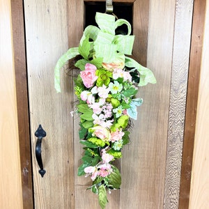 Décoration pivoine rose, décoration estivale pour porte, décoration pour porte d'entrée, décoration estivale, décoration rose rose pour porte, décoration printanière, décoration rose hortensia, décoration rose pour porte