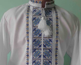 Vyshyvanka for men / Ukrainian shirt / linen shirt men / Made in Ukraine / Vyshivanka/ Men's clothes / mens gift /