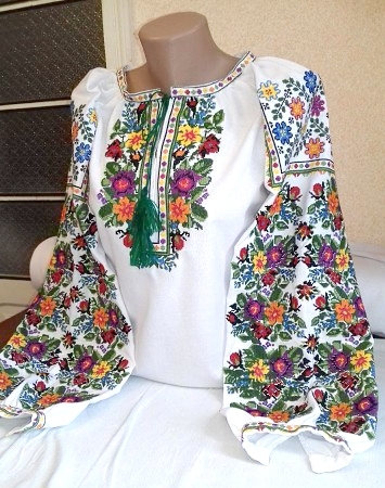 Ukrainian blouse vyshyvanka/ Ukrainian embroidery/ Peasant | Etsy