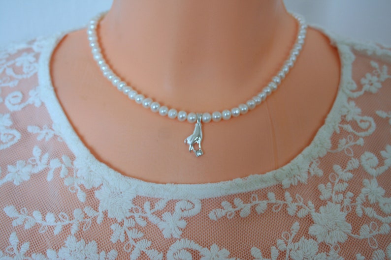 Collier ras de cou en perles, collier de perles avec breloque, collier de perles d'eau douce, collier de vraies perles, collier de perles de mariage modeste image 1