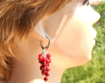 Pendientes de coral rojo, pendientes de coral de plata de primera ley, pendientes únicos, pendientes largos de racimos de uva, pendientes boho, pendientes de coral rojo genuino