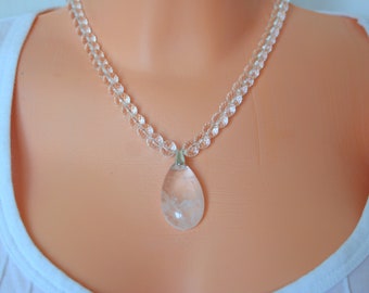 collier en cristal de roche, collier de perles de quartz à facettes, collier de breloques en cristal de roche, pierre de protection, cadeau bijoux pour elle, cadeau pour maman