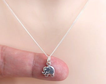 Petit collier d’éléphant en argent sterling, collier délicat, collier en argent sterling, éléphant pour la chance