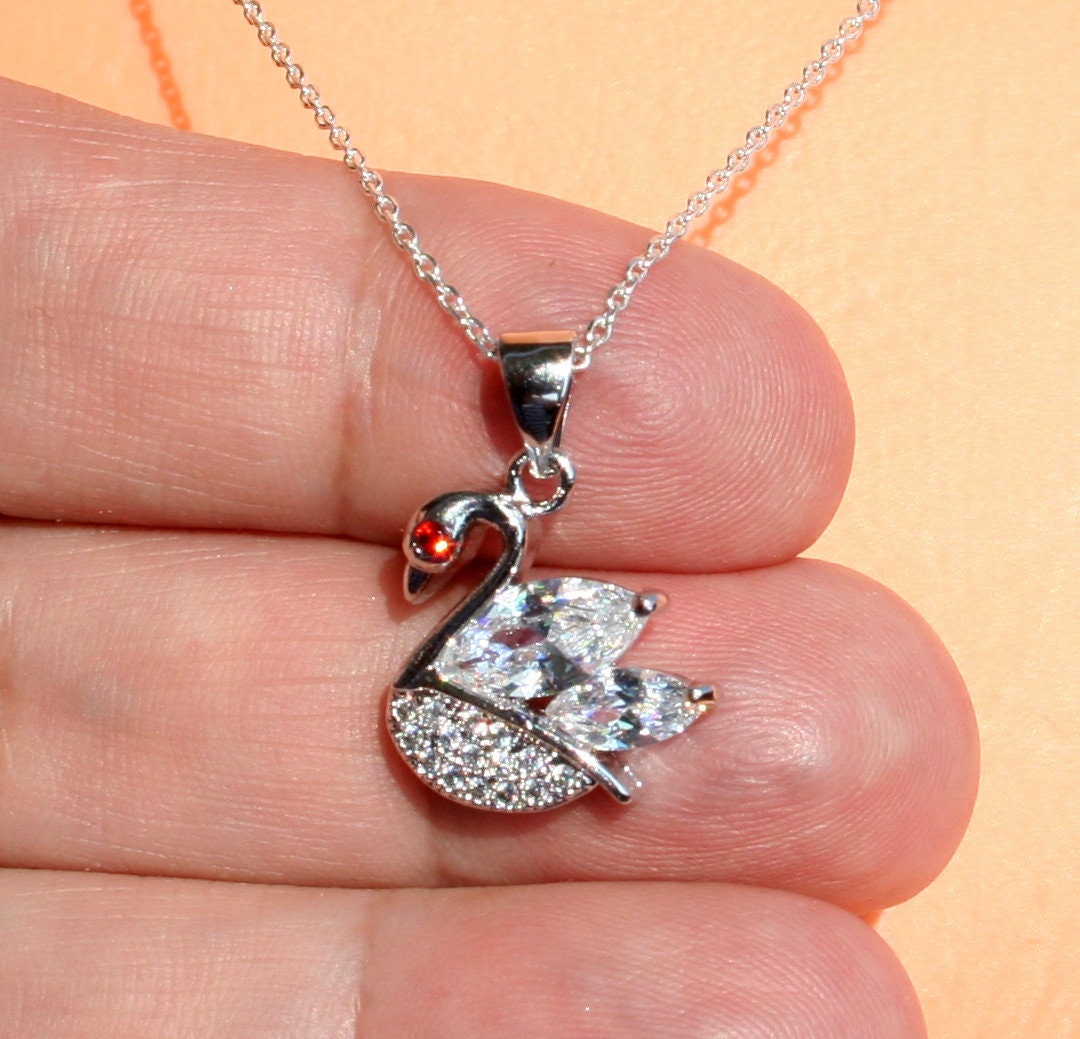 collier de cygne, pendentif cygne en cristal de Swarovski décoré avec CZ Pierre, collier en argent sterling, collier mousseux collier de cygne, pendentif cygne en cristal de Swarovski décoré avec CZ Pierre, collier en argent sterling, collier mousseux