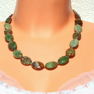 Collar de ópalo verde, ópalo raro de Madagascar, collares de piedras preciosas, collar de declaración, idea de regalos para mujeres imagen 1