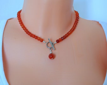 Collier cornaline, collier à breloques, collier de pierre de brithstone de juillet, collier de perles rondes lisses, cornaline rouge orange, cadeaux d'anniversaire pour femme