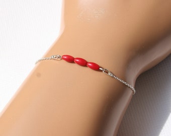 bracelet corail rouge, bracelet corail en argent sterling, bracelet avec pierres de naissance, bracelet minimaliste, bracelet délicat pour femme