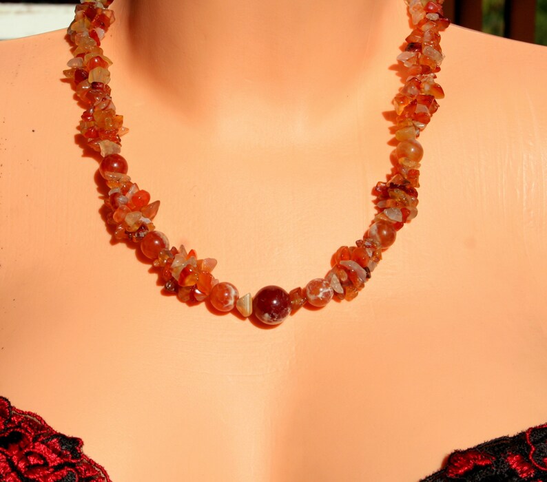 collar de carnelian, collar de carnelian ombré, collar intrincadamente trenzado, collar de declaración, regalo para ella imagen 6