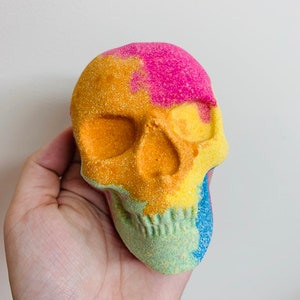 Rainbow Skull Bath Bomb Bath Bomb; gift idea, relax, Skull, Rainbow, Beautiful Bath Art, Halloween, witch, firework, black magic, skeleton