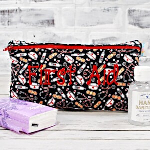 Medical Kit First Aid Pouch Nurse Gifts Reusable Bag Personalized Food Safe Lunch Kit School Bag Washable Bag