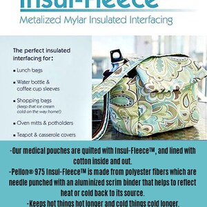 Op de afbeelding: Een stoffen tas met een paisley-patroon in groen-, blauw- en bruintinten, voorzien van een schouderband en een klepsluiting. De afbeelding bevat tekst over Insul-Fleece, met toepassingen zoals lunchtassen, hoezen en ovenwanten.