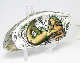 Hand-Painted Mermaid Seashell Art: Unique Coastal Decor