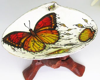 Monarch Butterfly Seashell Ring Dish: Hand-Painted Coastal Decor