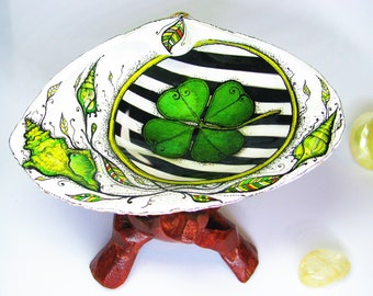 Four Leaf Clover Seashell Trinket Dish: Irish Good Luck Gift