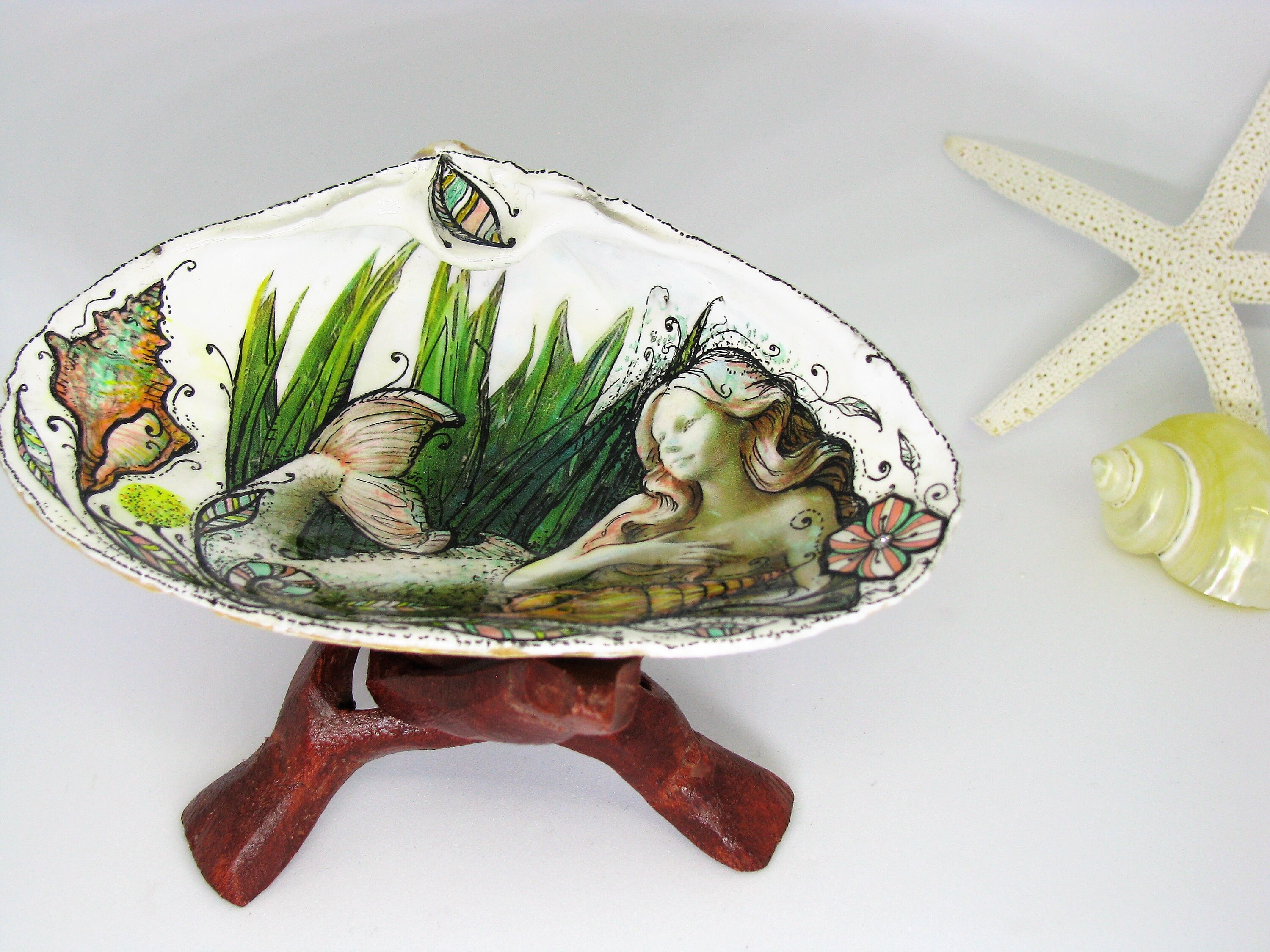 Hand-painted Mermaid Seashell Art: Coastal Home Decor - Etsy