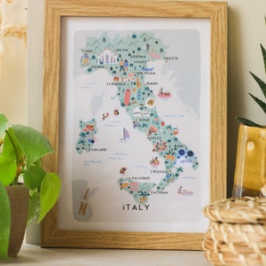 Italy Illustrated Map / Print /Wall Art / Travel Gift