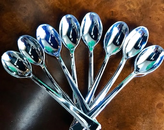 Mini Silver Finish Plastic Spoons 24ct Miniature Spoons- Appetizers Hors D'oeuvres Upscale  Disposable Gourmet Cutlery Tasting Spoon