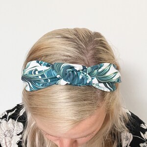 Tropical Leaf Top Knot Headbands SUMMER SERIES Lycra / Swim / Tropical / Jungle / Teal Green White / knotted Woman's image 4