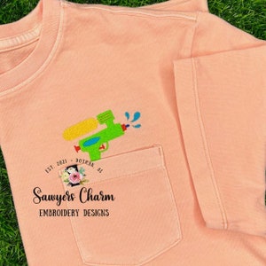 水鉄砲ミニフィルマシン刺繍デザインファイル、夏春、屋外スイミングプールパーティースプラッシュ、スーパーソーカー水鉄砲、モノグラム