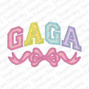 Archivo de diseño de bordado a máquina de puntada de satén con lazo coqueto de GAGA, Día de la Madre, amor, Día de San Valentín, letras de estilo atlético, abuela