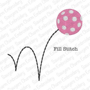 以下が含まれることがあります： 黒く曲がった線の上で跳ねているピンクと白のドット柄のボール。ボールの下に「Fill Stitch」という文字があります。