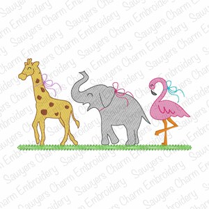 Trío de diseños de bordado a máquina con bocetos de animales de zoológico, selva y safari: jirafa, elefante y flamenco, con o sin lazo coqueto. imagen 2