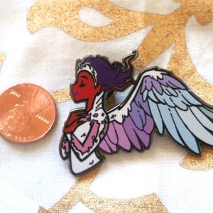 Swan Queen Pin image 4