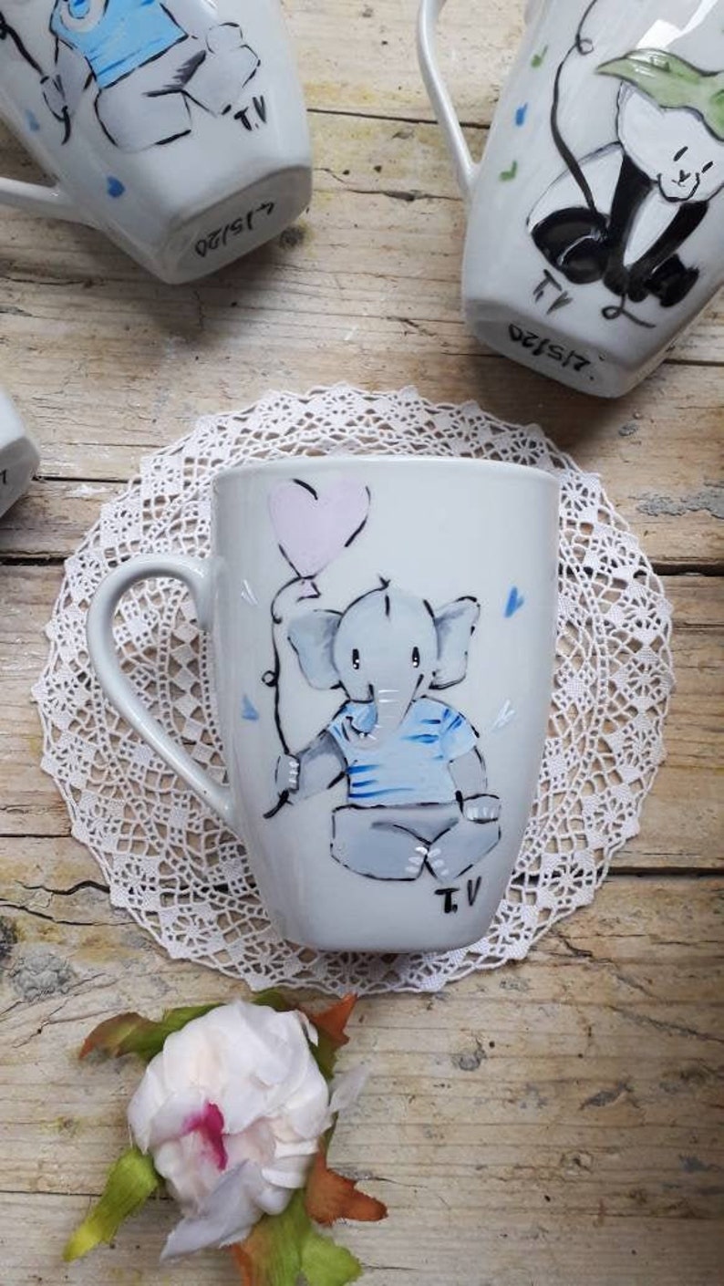 Tazza Mug con animali simpatici dipinta a a mano. Bomboniera per battesimo dipinta, tazza personalizzata, regalo ringraziamento. immagine 1