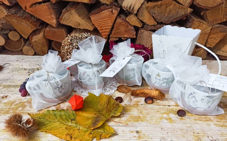 Bomboniera a tazza da cappuccio con sotto piatto in sughero, bomboniera per battesimo, comunione, cresima e matrimonio. Personalizzata. immagine 8