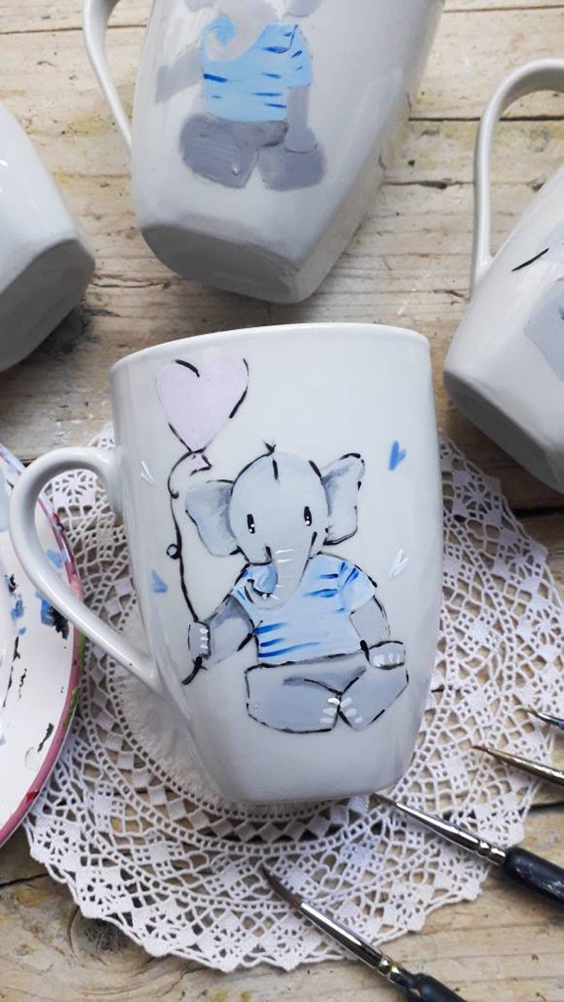 Tazza Mug con animali simpatici dipinta a a mano. Bomboniera per battesimo dipinta, tazza personalizzata, regalo ringraziamento. immagine 2