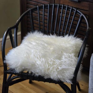 Luxe echte schapenvacht kussenhoes – zachte, pluche kussensloop voor gezellig comfort