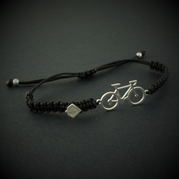 Pulsera bicicleta ciclismo de plata para los amantes del ciclismo. Más joyería ciclismo en nuestra tienda outdoorjewels.com