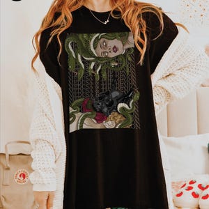 The Demon and Medusa, Dramione Shirt Sweater Crewneck Sweatshirt, Subtle Fanfic Lovers Merch, Bookish Fanfiction Gift, Secrets and Masks imagem 8