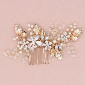 Rustic Flower light Rose gold and gold leaf Wedding hair accessory,Bridal hair accessory,Bridal hair comb,pearl and beads,Wedding hair comb,
