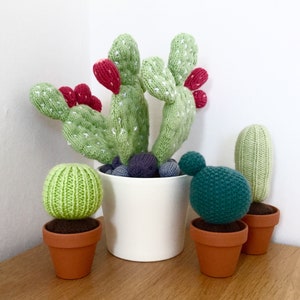 Knit your own Prickly Pear Cactus (pdf knitting pattern)