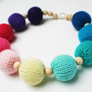 Knit your own Chunky Bead Necklace (pdf knitting pattern)