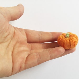 Knit your own Teeny Tiny Pumpkin pdf knitting pattern image 3