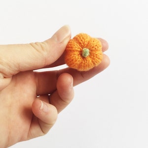 Knit your own Teeny Tiny Pumpkin pdf knitting pattern image 2