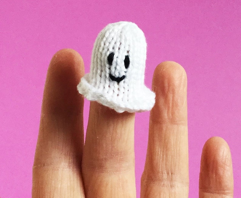 Knit your own Halloween Finger Ghost pdf knitting pattern image 1