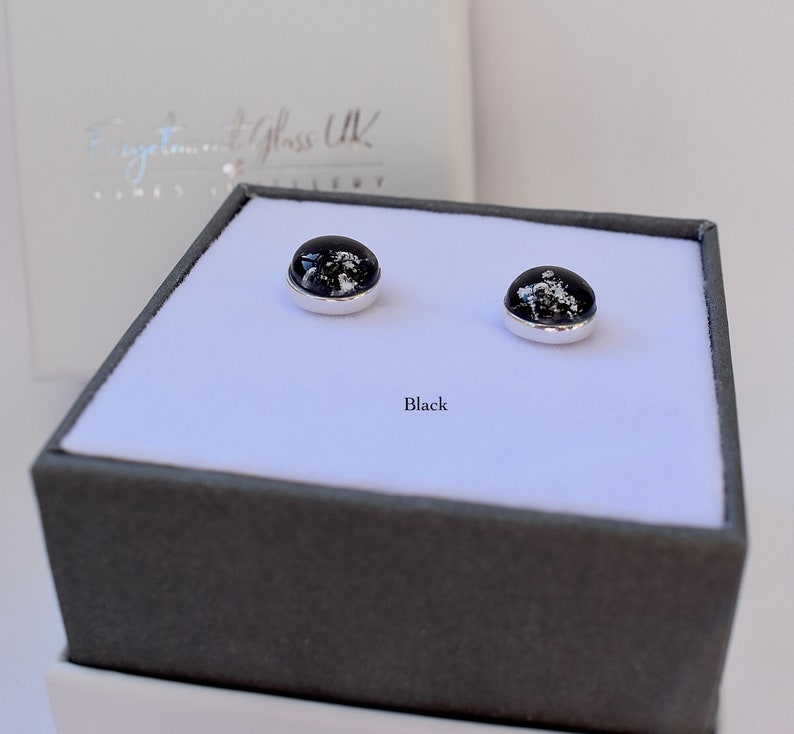 Cremation jewellery. Ashes in glass. Pet memorial jewellery. Memorial jewellery. Pet ashes jewellery. Pet ashes stud earrings. Black