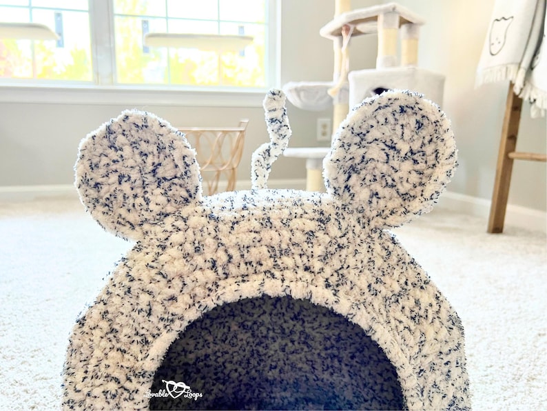 Crochet Cat Pod Pattern • Boho Mouse Ears Cat Bed, Cozy Pet House ...