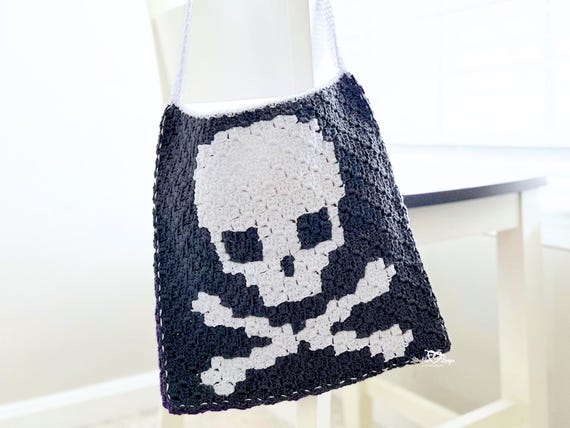 Crochet Halloween Bag Pattern • Crochet Halloween Tote Bag • Crochet Trick or Treat Bag Pattern • Crochet Skull Bag • Crochet Ghost Bag